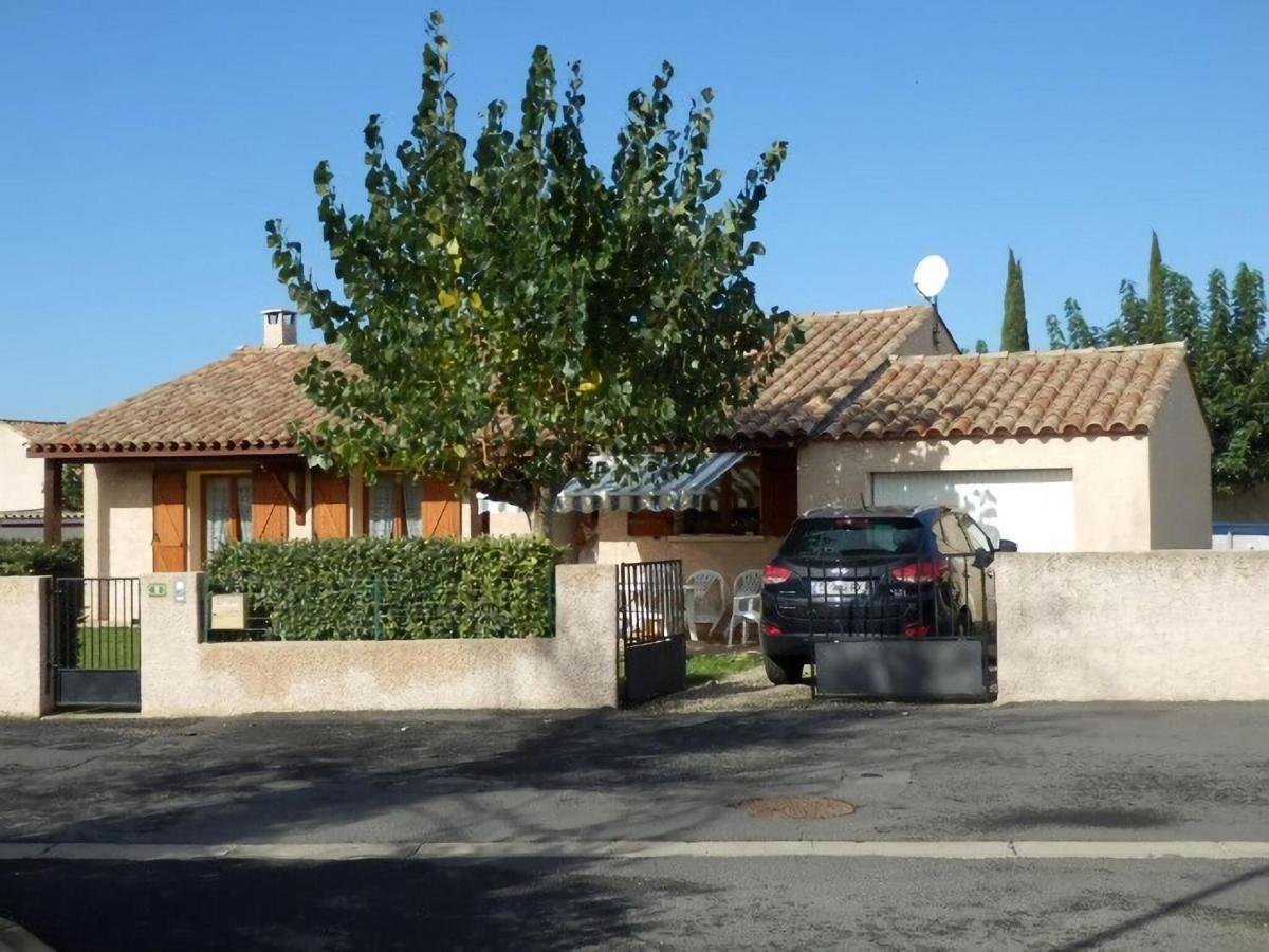 Pretty Villa With Above Ground Pool Saint-Genies-de-Fontedit Exterior foto